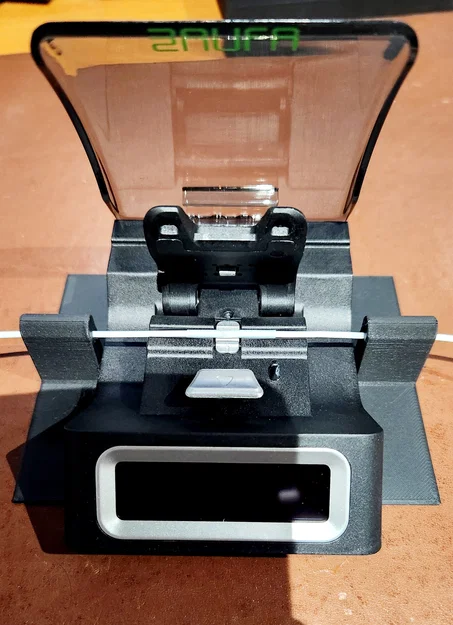 Công cụ hỗ trợ căn chỉnh dây nhựa cho máy Sunlu FC-01 - Image 1