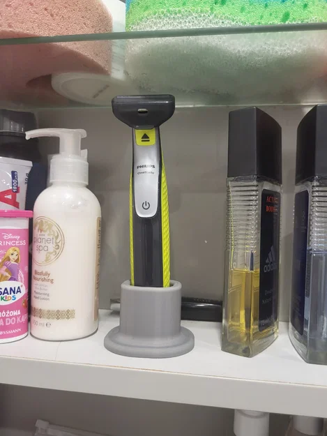 Đế dựng máy cạo râu Philips OneBlade thiết kế tối giản, gọn gàng - Image 1