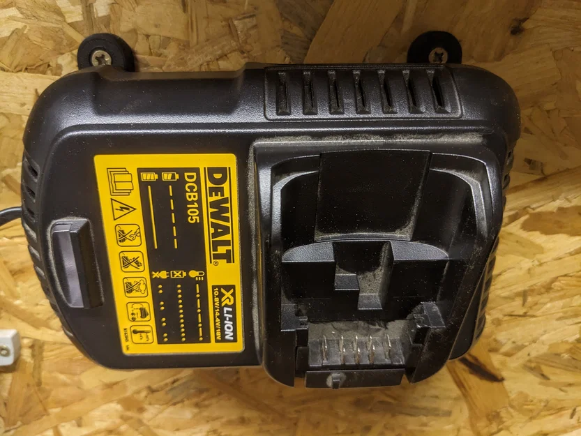 Giá treo tường Dewalt DCB105 (Dewalt DCB105 Wall Mount) - Image 1