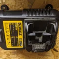 Giá treo tường Dewalt DCB105 (Dewalt DCB105 Wall Mount) - Thumbnail 1