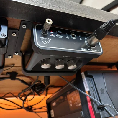 Giá treo dưới bàn cho Behringer UM2 (Under desk mount)