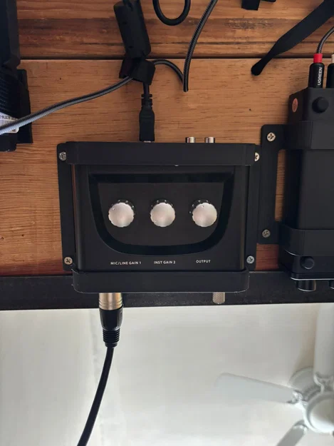 Giá treo dưới bàn cho Behringer UM2 (Under desk mount) - Image 3