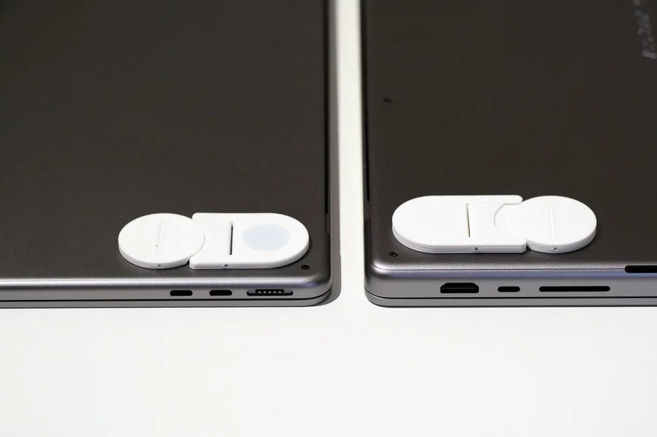 Chân đỡ gập siêu mỏng cho laptop MacBook Air - Image 3