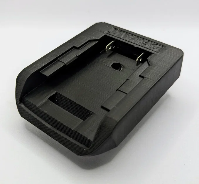 Adapter pin Dewalt sang dụng cụ Black and Decker - Image 2