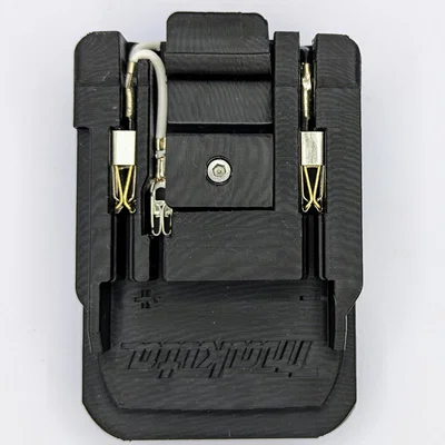 Adapter pin Dewalt sang dụng cụ Makita (Dewalt Battery to Makita Tools adaptor)