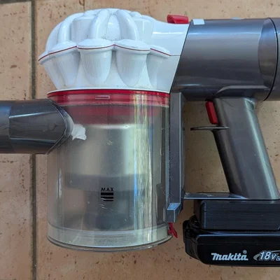 Adapter pin Makita sang Dyson V7-8