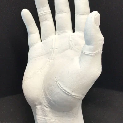 Mô hình bàn tay The THING - Nhân vật độc đáo từ phim Wednesday