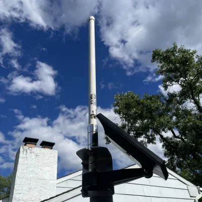 Giá đỡ anten N-Type cho Meshtastic từ đèn solar Harbor Breeze (Antenna Mount)