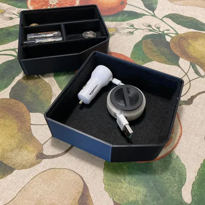 Khay sắp xếp đồ tiện ích cho hộc để tay Kia Niro 2023