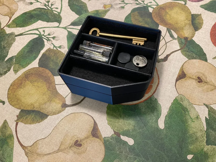 Khay sắp xếp đồ tiện ích cho hộc để tay Kia Niro 2023 - Image 4