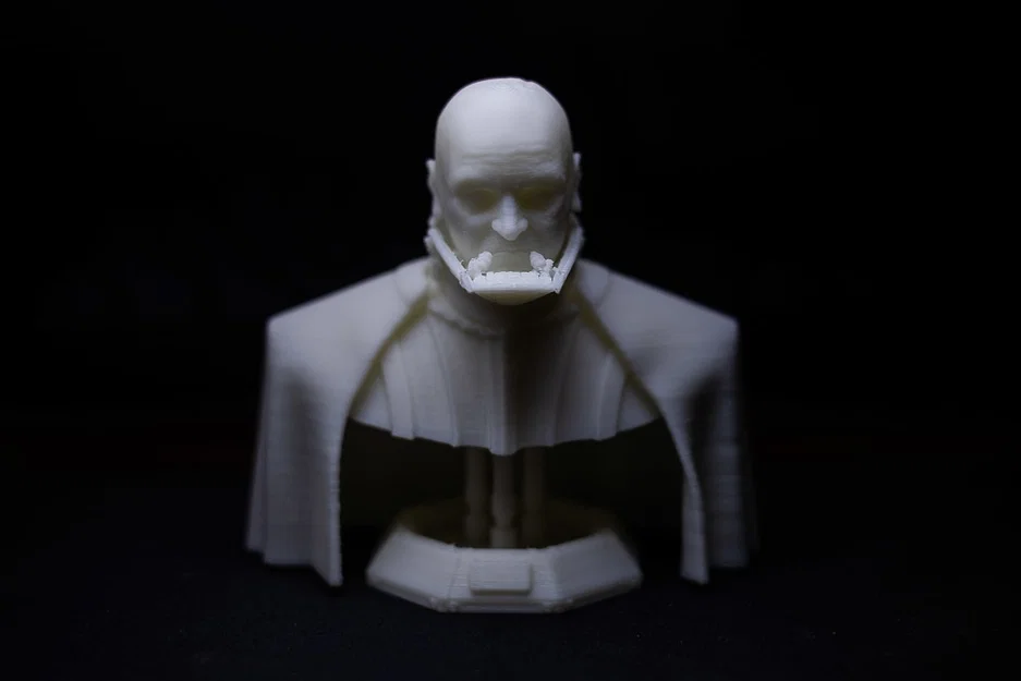 Tượng bán thân Darth Vader không đội mặt nạ (Unmasked Darth Vader Bust) - Image 6