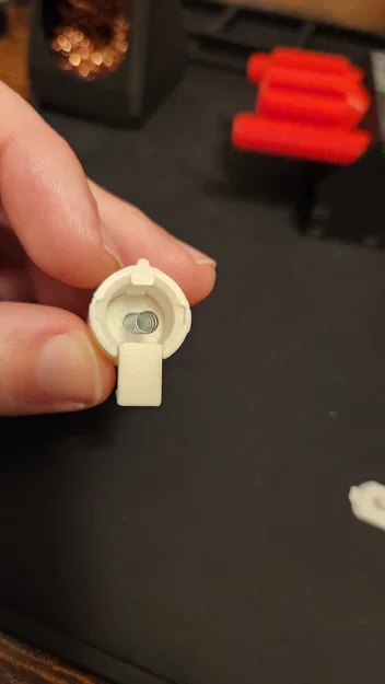 Poke Ball mở được: latch + bản lề print in place - Image 4