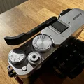 Tay bám ngón cái gắn hot shoe cho Fujifilm X-E4 - Thumbnail 2
