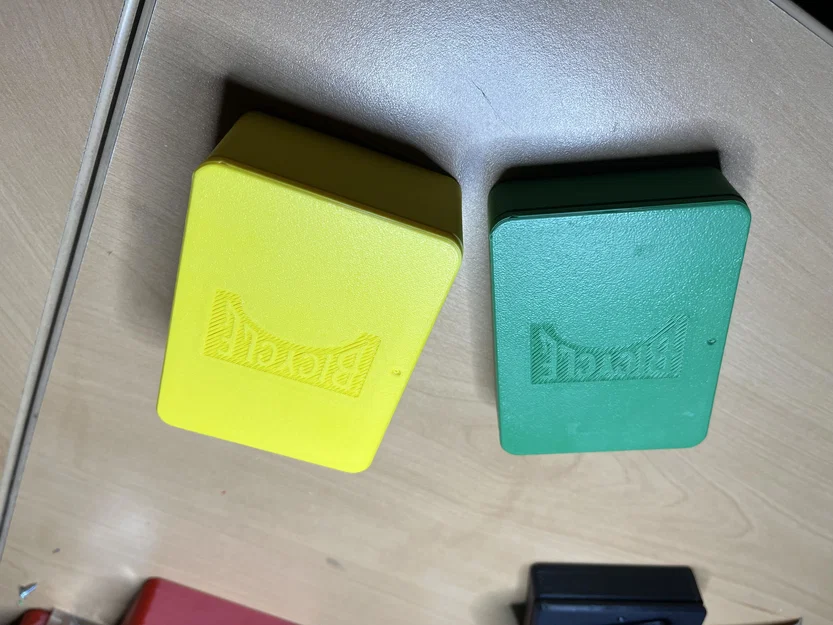 Hộp bấm mở đựng bài tây (Playing Card Snap Box) - Image 1