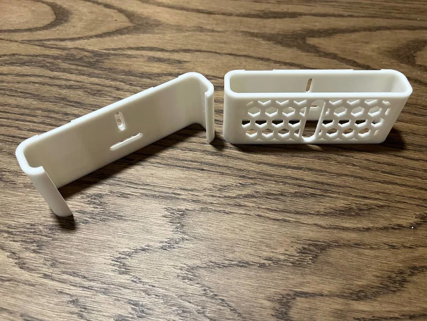 Giá treo tường Ubiquiti Unifi USW-Flex-Mini 2.5G 5 (Wall Mount) - Image 1