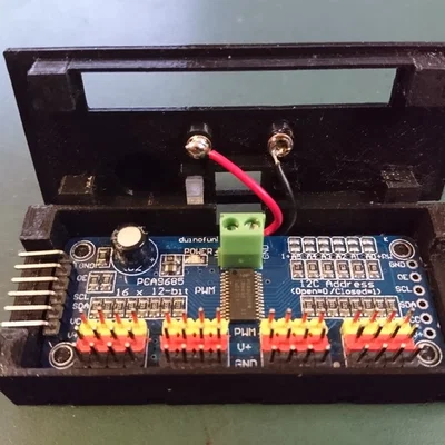 Hộp PCA9685 servo driver (Fischertechnik hoặc standalone)