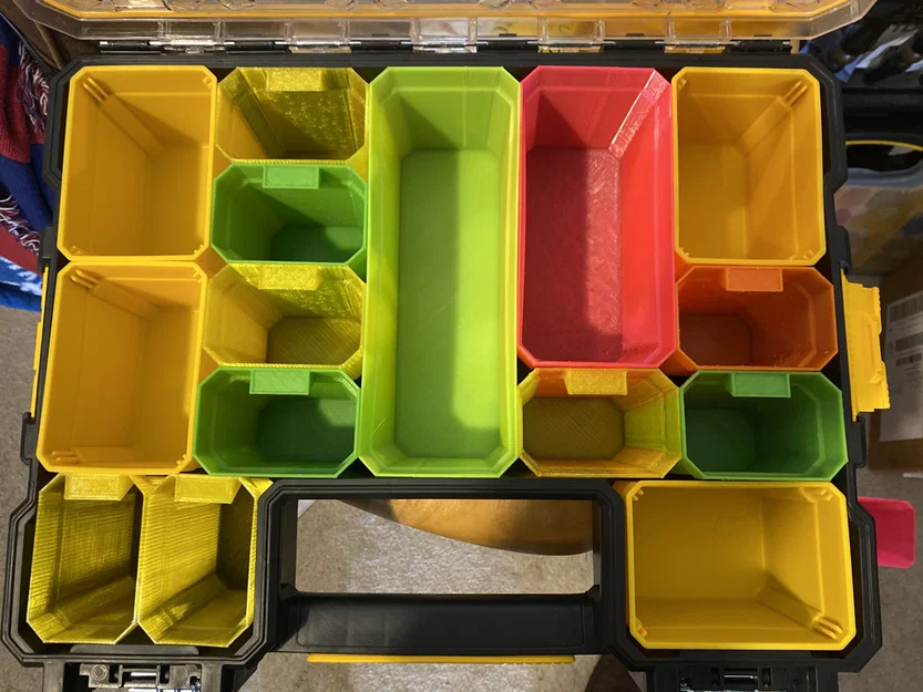 Khay DeWalt Pro Long Bins (bản dài 3x/4x) - Image 1