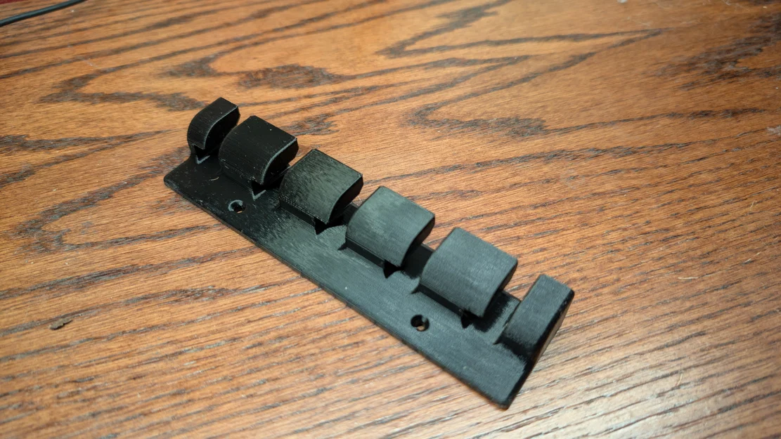 Khay Sắp Xếp Dây Cáp Để Bàn Chắc Chắn - Image 3