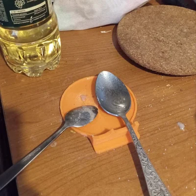 Khay gác muỗng, vá thông minh tiện lợi cho căn bếp gia đình