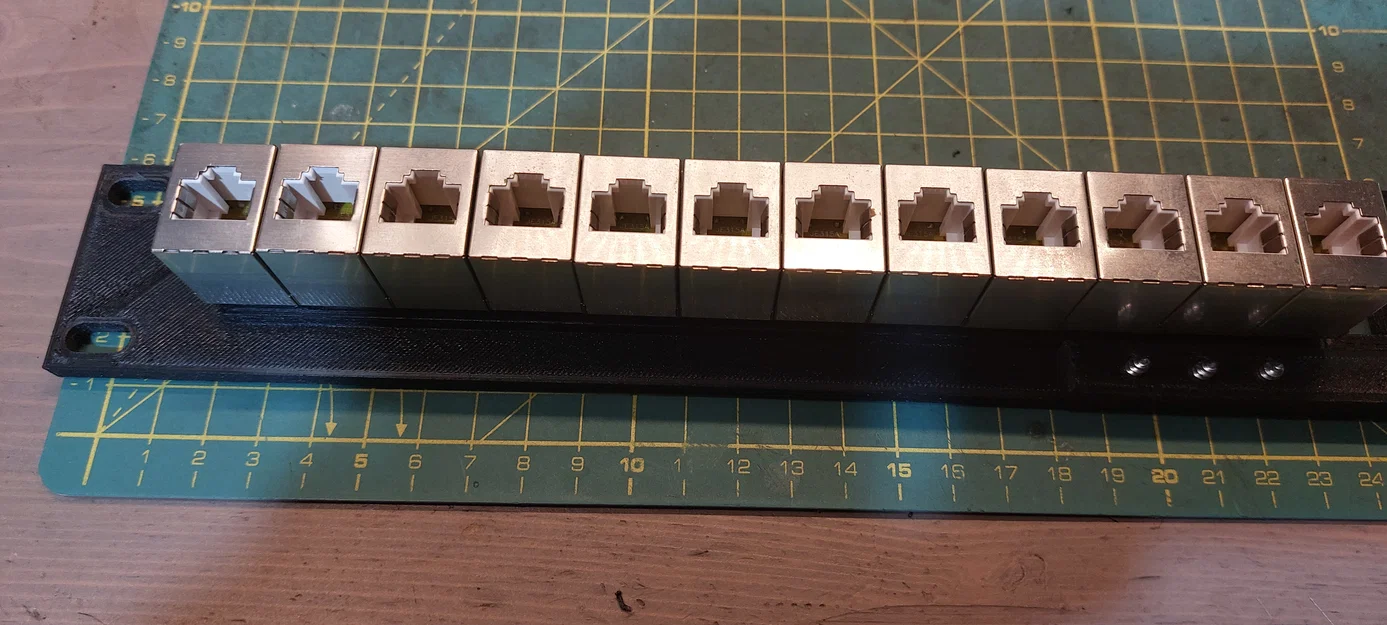 Patch Panel 19 inch 24 cổng cho Keystone RJ45 (Tự in 3D) - Image 4