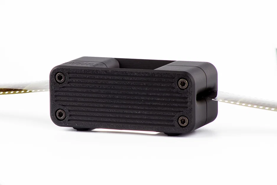 toneCarrier Film Carrier cho DSLR scan film 35 mm (có sprockets!) - Image 4