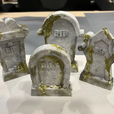 Mộ Halloween (Halloween Graves)
