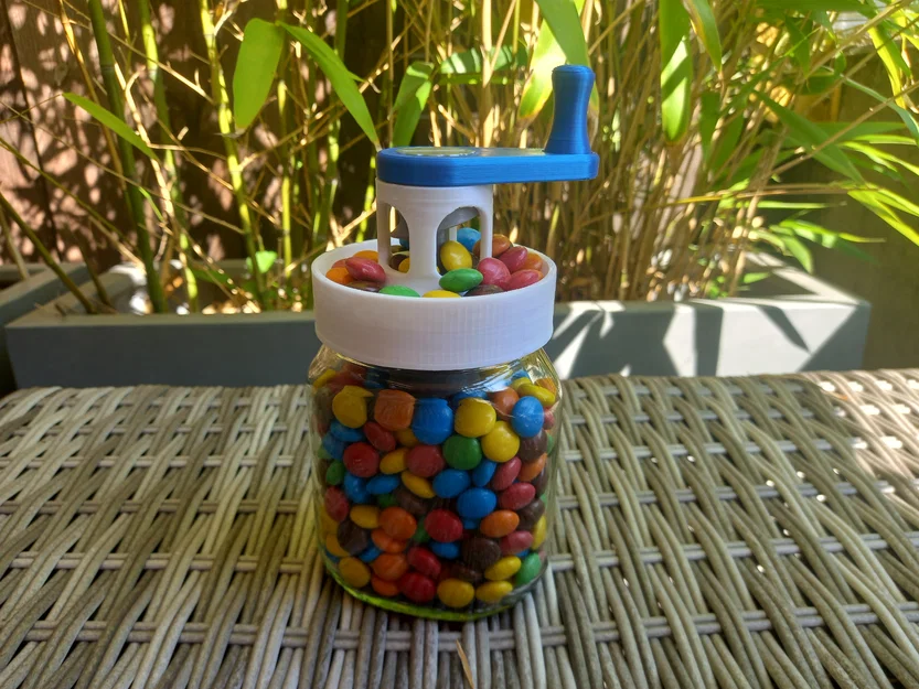 Hộp Nhả Kẹo Từ Hũ Nutella II (Nutella Jar Candy Dispenser II) - Image 4