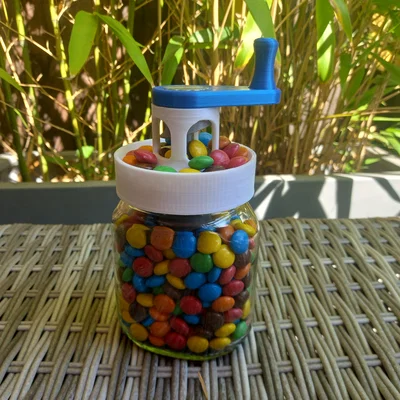 Hộp Nhả Kẹo Từ Hũ Nutella II (Nutella Jar Candy Dispenser II)
