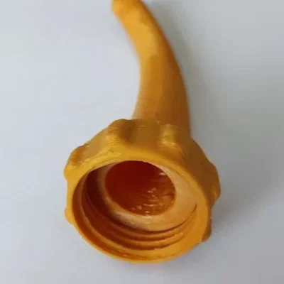 Đầu vòi tưới cây cho chai Coca-Cola