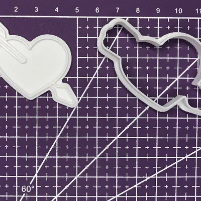 Khuôn cắt bánh quy hình trái tim mũi tên cho ngày Valentine
