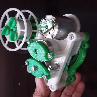 Máy cắt dải nhựa PET tái chế cho in 3D (PET Filament Strip Cutter)