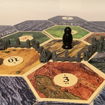 Bộ piece Catan chủ đề thời trung cổ (Medieval themed Catan pieces)