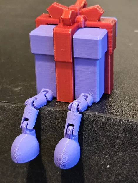 Hộp quà trang trí Giáng sinh với chân cử động linh hoạt - Image 1