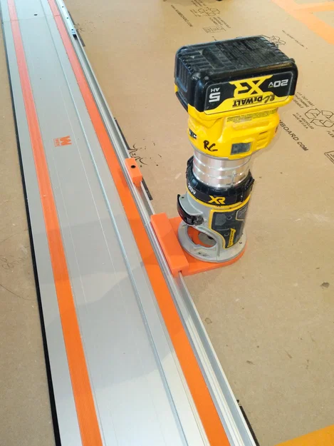 Tấm đế router Dewalt cho ray Wen Tracksaw - Image 1