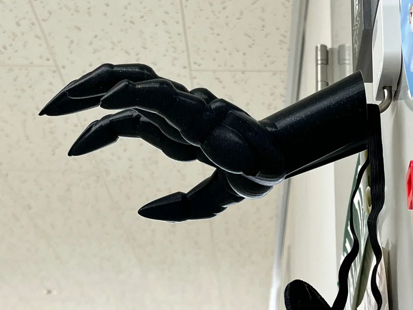 Bàn Tay Ma Quái (treo tường) – Spooky Hand (wall mounted) - Image 1