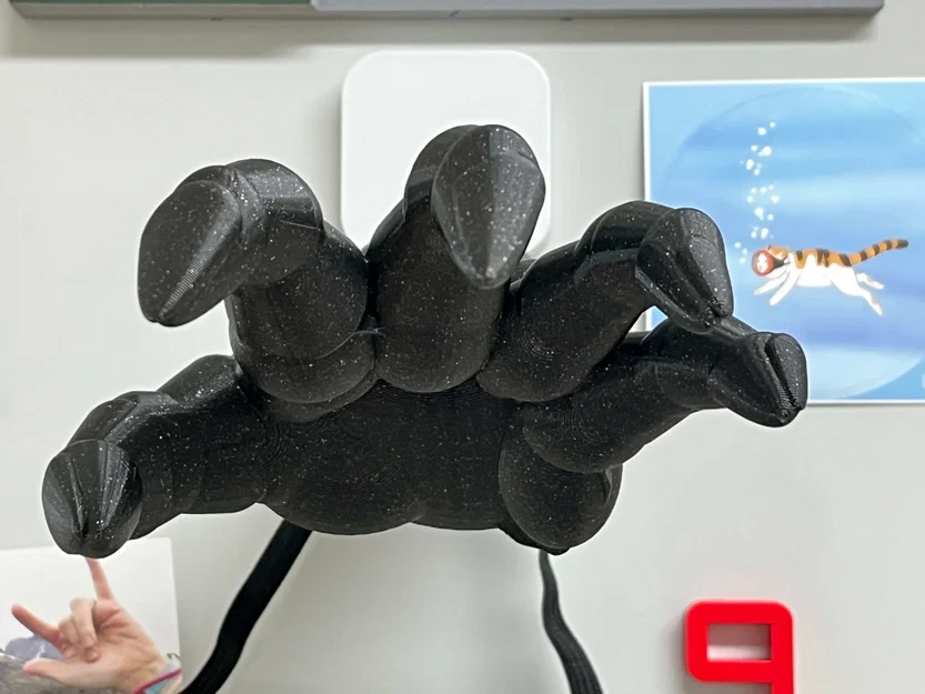 Bàn Tay Ma Quái (treo tường) – Spooky Hand (wall mounted) - Image 7