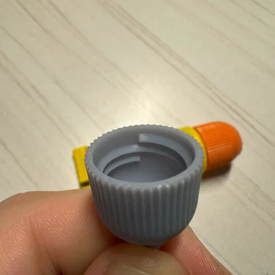 Nắp móc khóa tương thích Carmex (Carmex-compatible keychain cap)