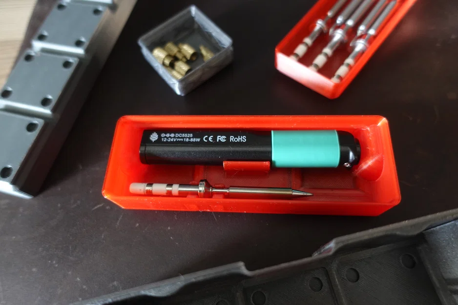 Khay Gridfinity siêu gọn cho Pinecil (Cramped Pinecil Gridfinity bin) - Image 2