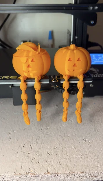 Mô hình Bí ngô chân dài (Pumpkin with legs) trang trí Halloween độc đáo - Image 1