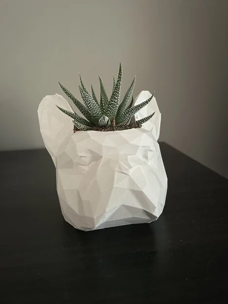 Chậu trồng cây hình đầu chó Bulldog Pháp Low Poly cực chất - Image 1