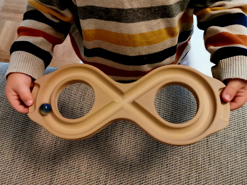 Zen-8 - Trò chơi chánh niệm với đường chạy hình số 8 - Image 1