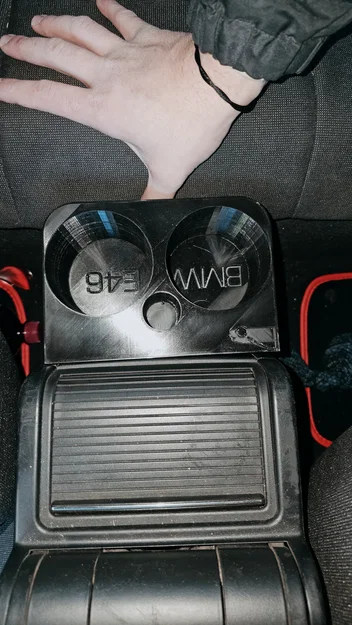 Khay để ly sau BMW E46 + chỗ gắn ổ USB - Image 4