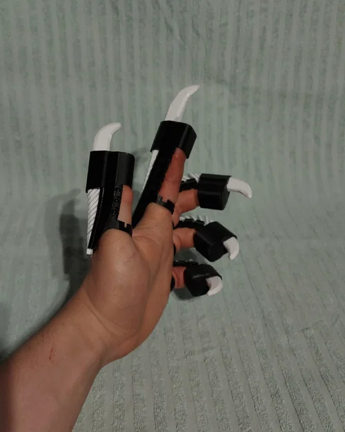 Móng vuốt thò ra/thu vào (Extending claws) - Image 6