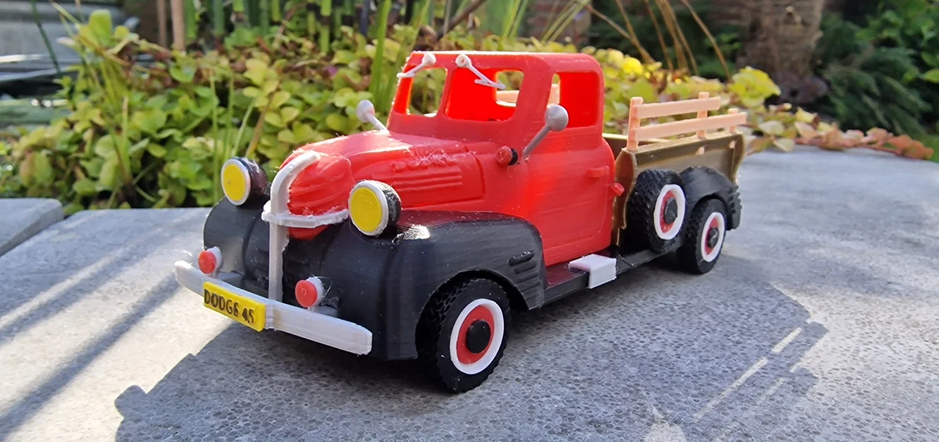 Mô hình xe bán tải cổ điển Dodge 1946 in 3D đẹp mắt - Image 1