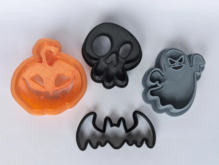 Bộ khuôn cắt bánh quy Halloween (Set of halloween cookie cutters) - Image 1
