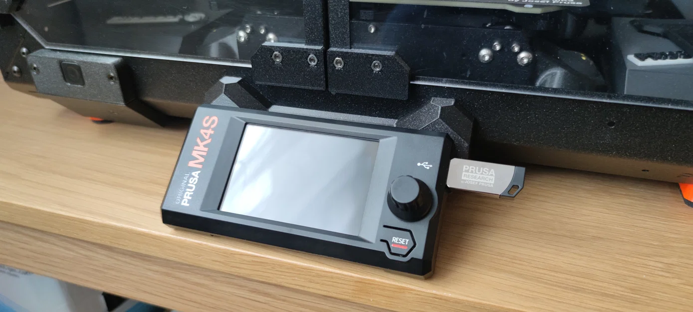 Holder xLCD MK4S cho Prusa Enclosure (bản moulded) – hàng original - Image 1