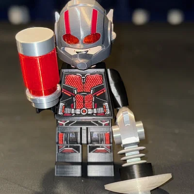 Ant Man Brick MegaFigure (Tỉ lệ 5:1)