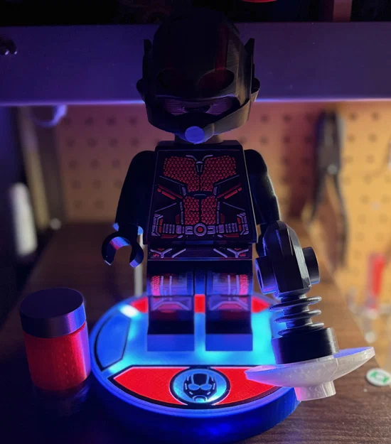 Ant Man Brick MegaFigure (Tỉ lệ 5:1) - Image 5