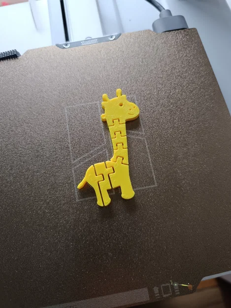 Mô hình móc khóa hươu cao cổ linh hoạt (Flexi Giraffe Pendant) in 3D - Image 2