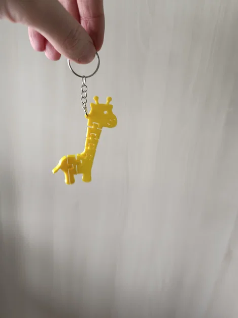 Mô hình móc khóa hươu cao cổ linh hoạt (Flexi Giraffe Pendant) in 3D - Image 3